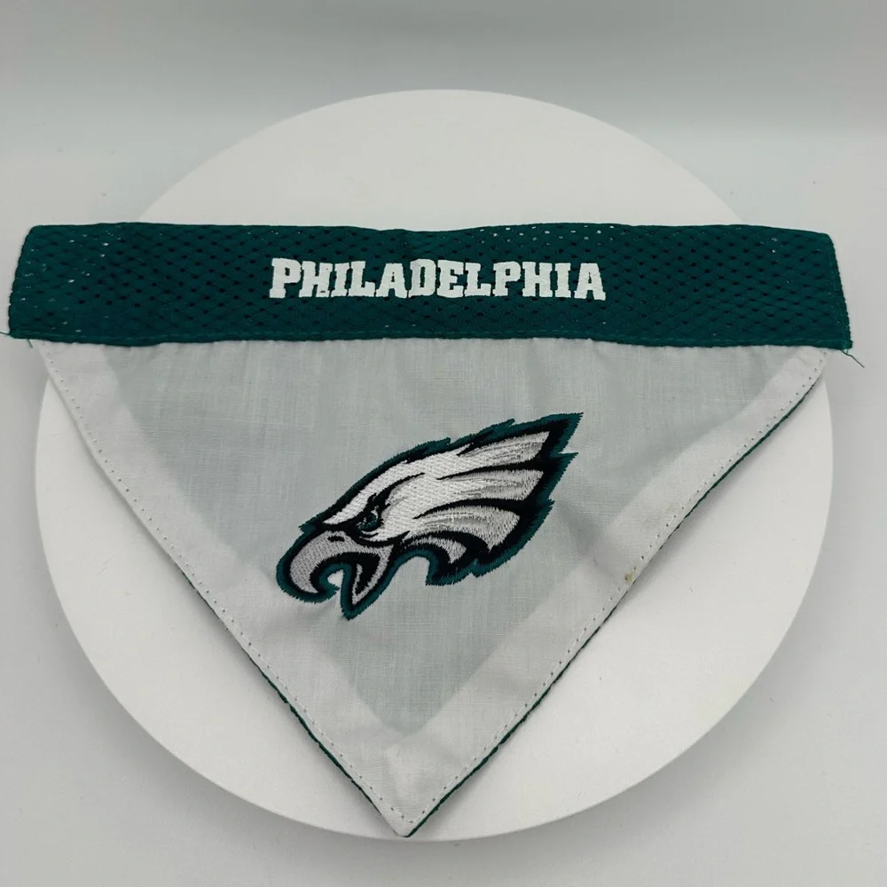 PHILADELPHIA EAGLES Reversible Pet Bandana with adjustable collar, S, 12-18”